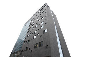 H Avenue Hotel