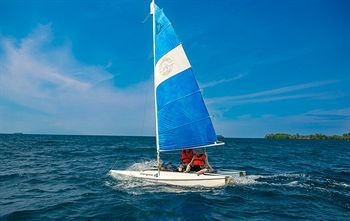 Madang Resort Hotel