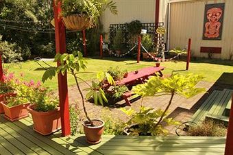 Bazil's Hostel & Surf School