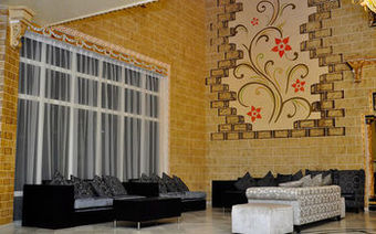 Sandralia Hotel