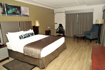 Protea Hotel Kuramo Waters