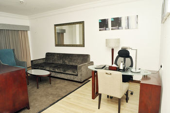 Protea Hotel Kuramo Waters