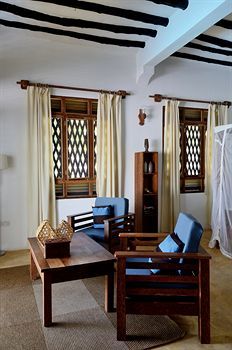 Posada Pongwe Beach Hotel