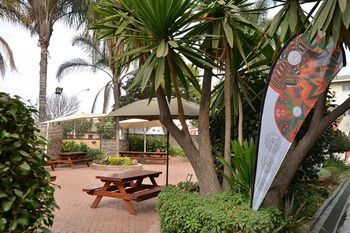 Hotel Cresta Oasis