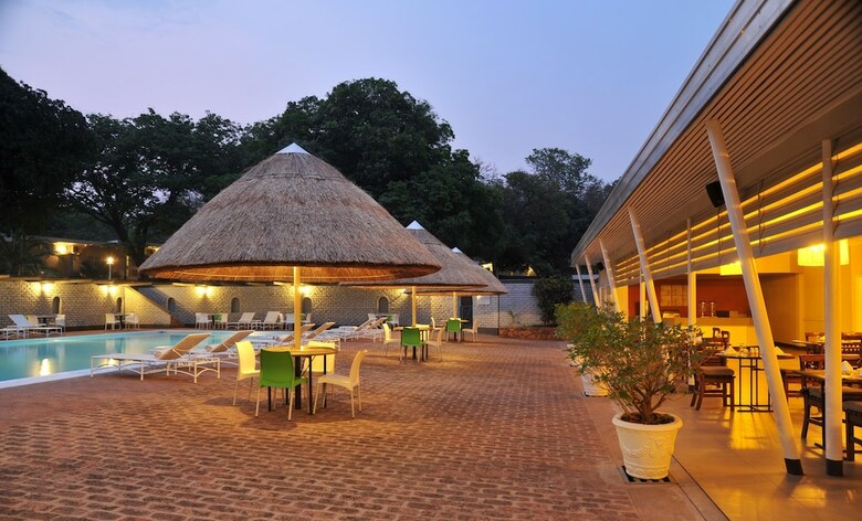 Hotel Cresta Sprayview