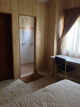 Ouaga Beach Hotel