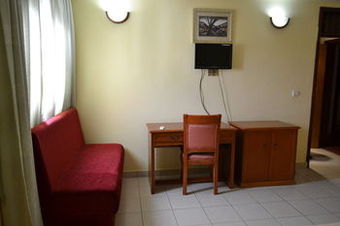 Peninsula Plaza Hotel