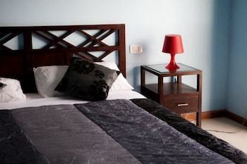 Aparthotel Aquamarina Suites