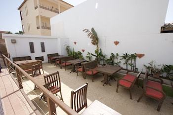 Aparthotel Aquamarina Suites