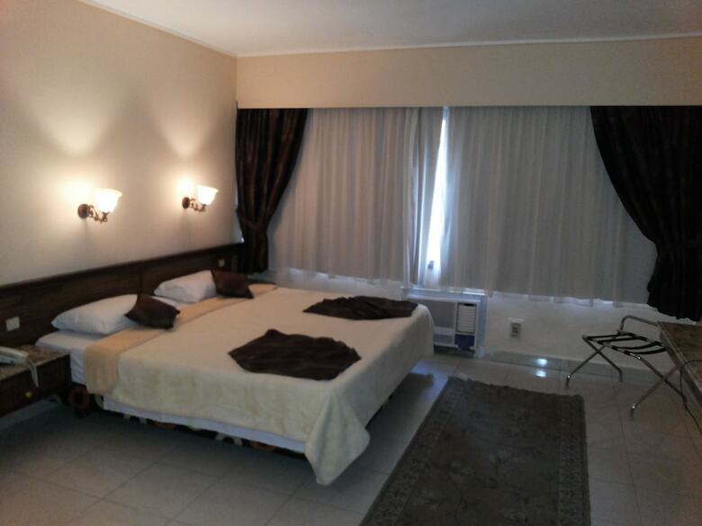 Kanzy Hotel