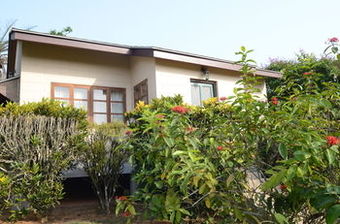 Hotel Planters Lodge & Spa
