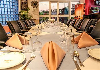 Maxlot Hotel