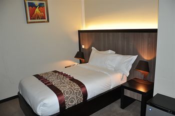 Elilly International Hotel