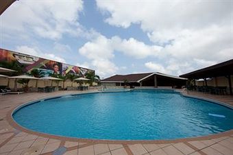 Oak Plaza East Airport Hotel