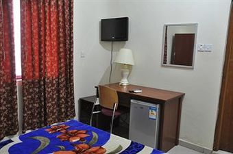 Oscarpak Royal Hotel