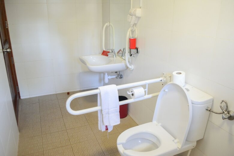 Prideinn Raphta Hotel