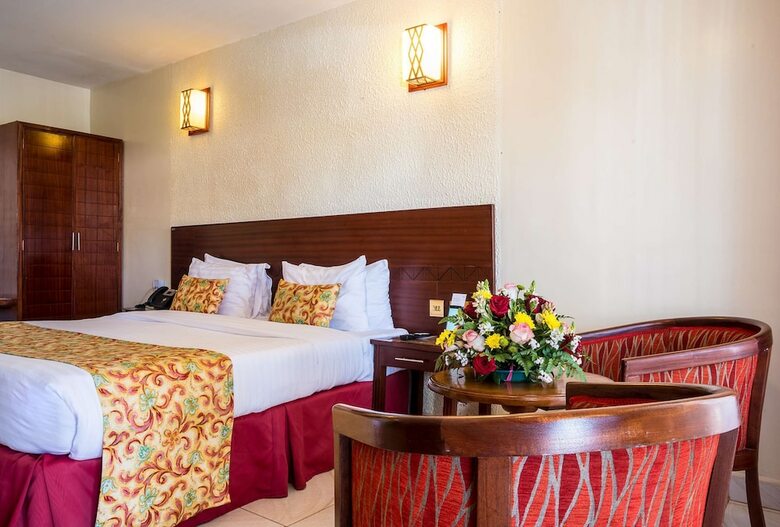 Prideinn Raphta Hotel