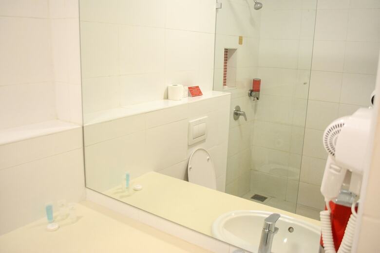 Prideinn Raphta Hotel