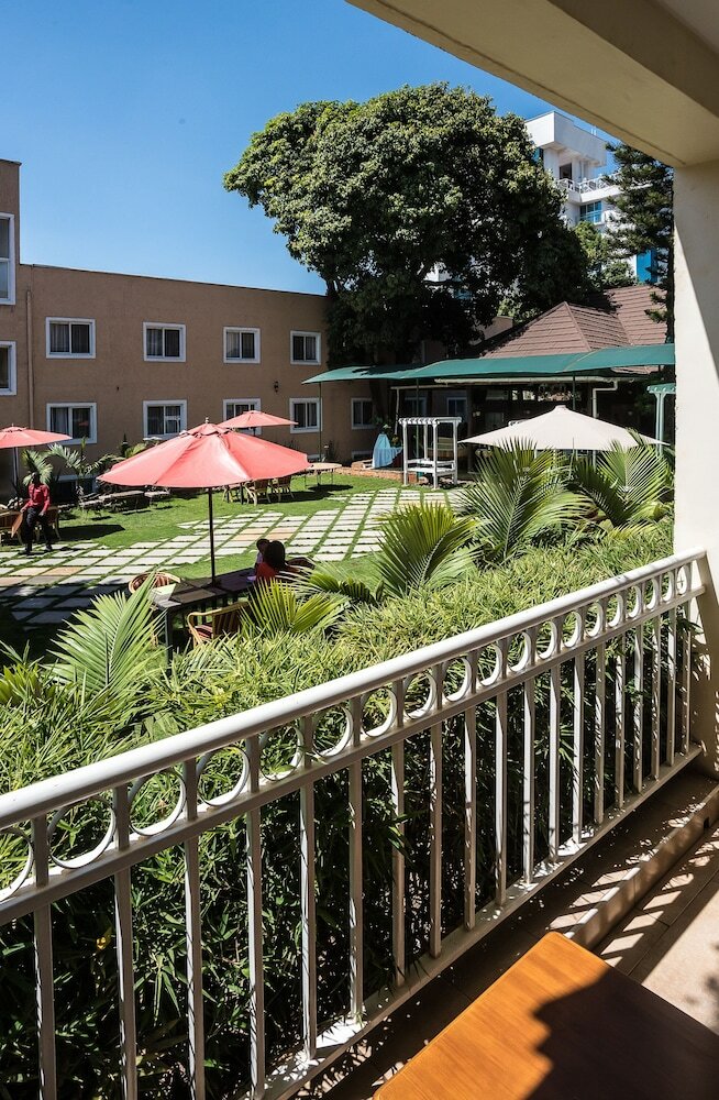 Prideinn Raphta Hotel