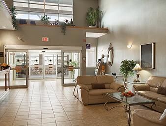 Hotel Ramada Clairmont/grande Prairie