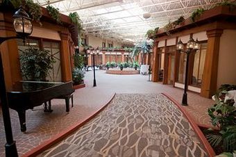 Hotel Canad Inns Destination Centre Fort Garry