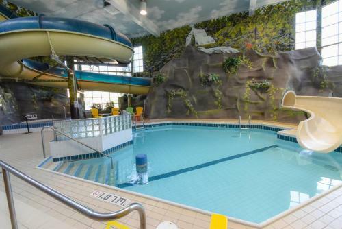 Hotel Canad Inns Destination Centre Windsor Park
