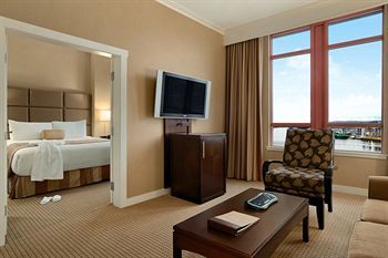 The Hotel At River Rock