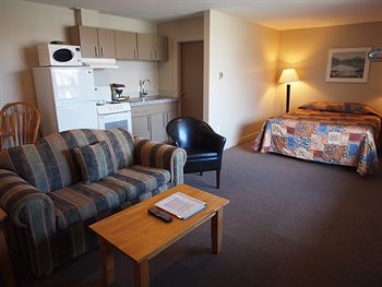 West Coast Motel