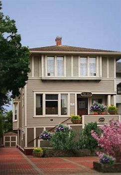 Fisher House Bed And Breakfast