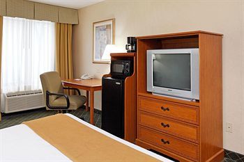 Holiday Inn Express Hotel & Suites Sylacauga