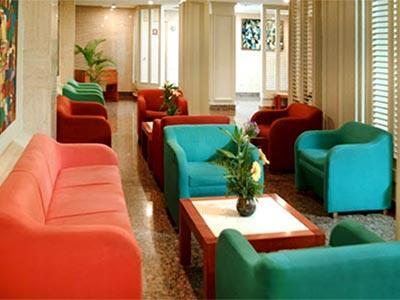 Hotel Lincoln Suites