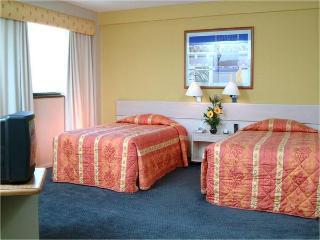 Hotel Lincoln Suites