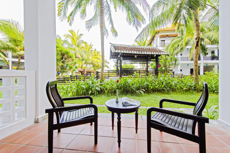 Hotel River Beach Resort