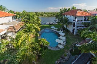 Hotel River Beach Resort