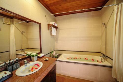 Hotel Hoi An Beach Resort