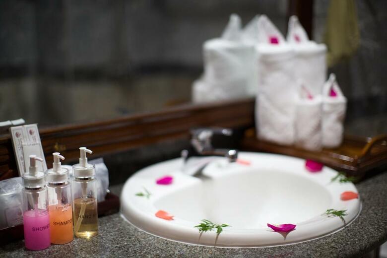 Hotel Lotus