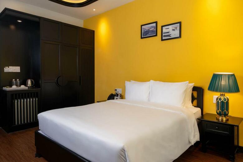 Hotel Lotus