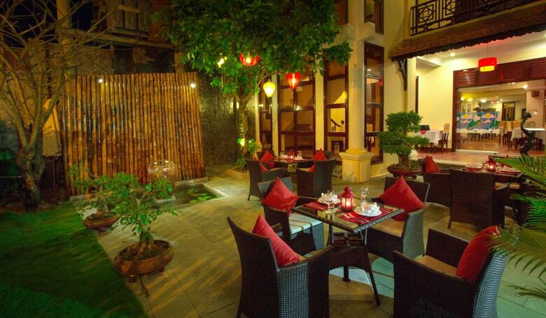 Hotel Lotus