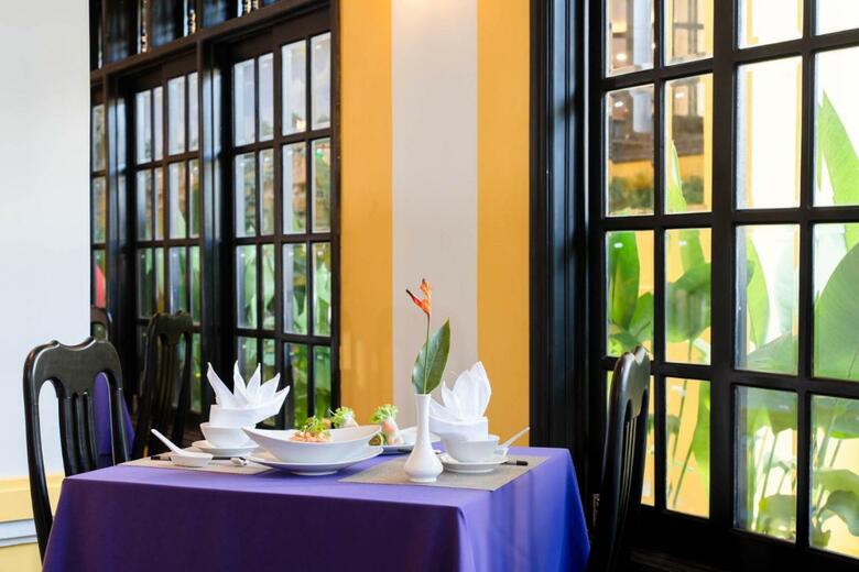 Hotel Lotus