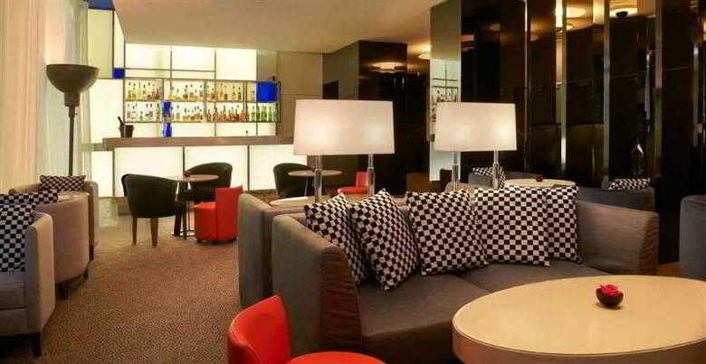 Hotel Sofitel Arc De Triomphe