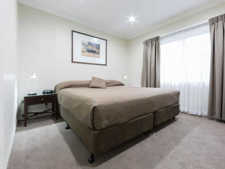 Forrest Hotel & Apartments