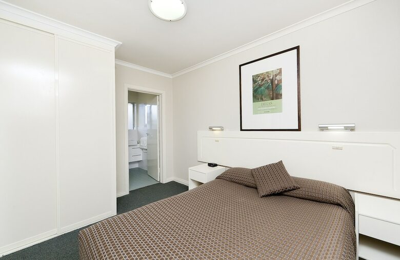 Forrest Hotel & Apartments