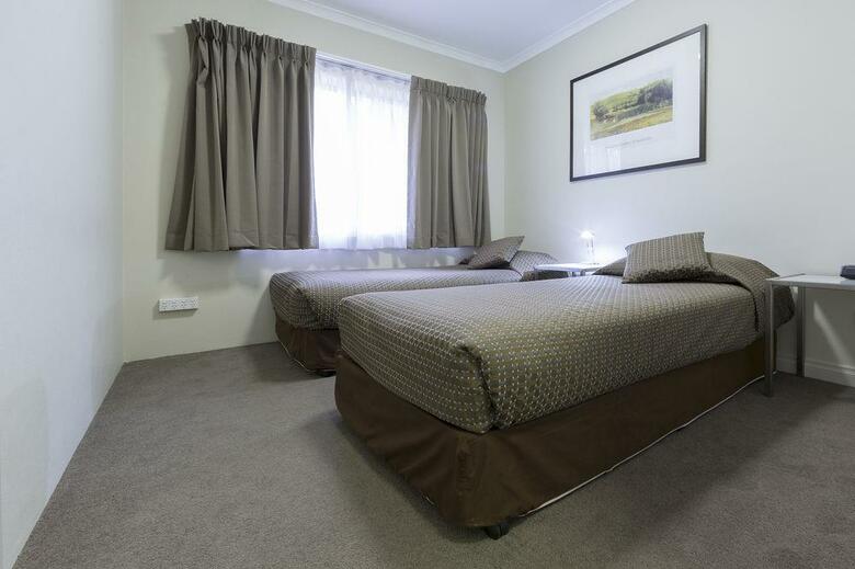 Forrest Hotel & Apartments