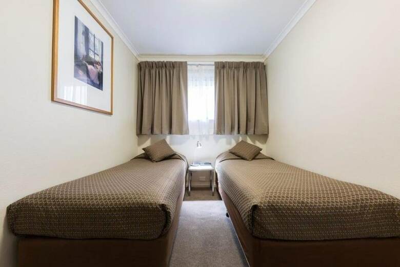 Forrest Hotel & Apartments