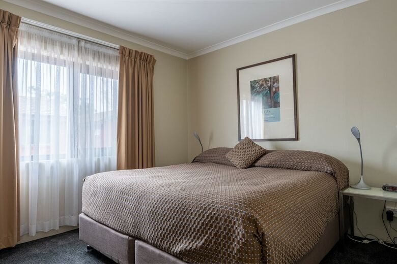 Forrest Hotel & Apartments