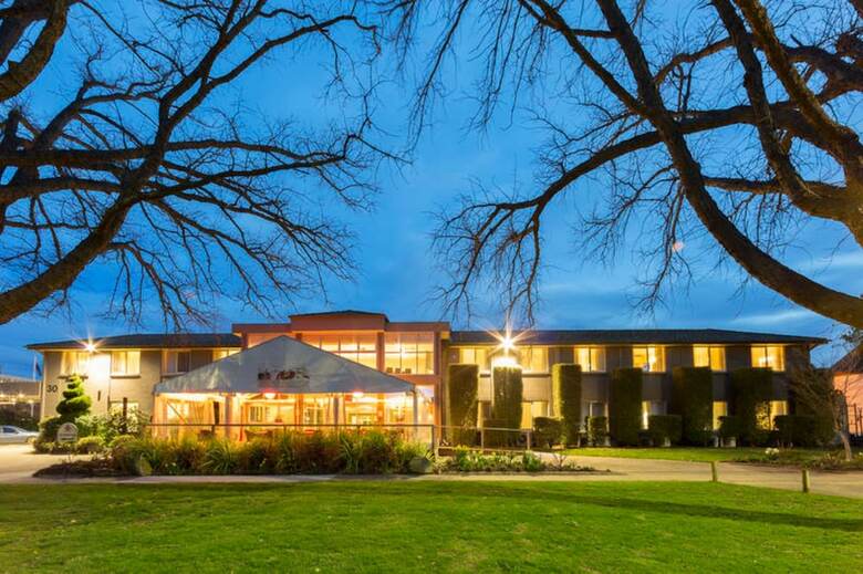 Forrest Hotel & Apartments