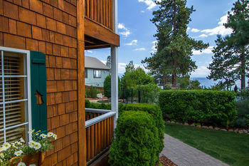 Aparthotel Red Wolf Lakeside Lodge
