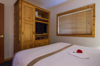Aparthotel Red Wolf Lakeside Lodge