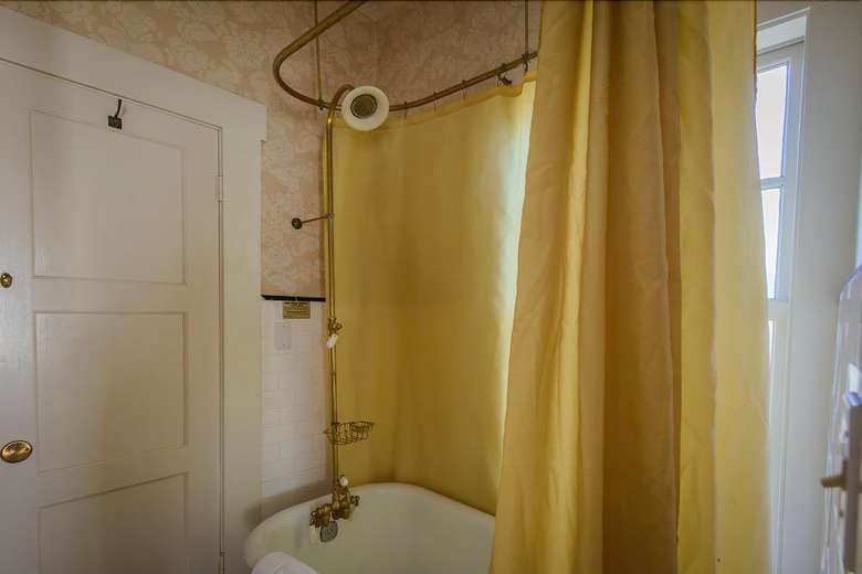 The Mendocino Hotel And Garden Suites
