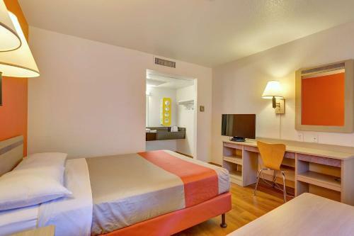 Motel 6 Santa Rosa North